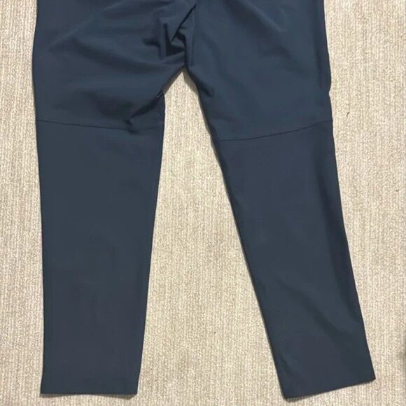Lululemon Commission Pant Classic 32x32 Inseam Warpstreme True Navy Chinos - Picture 7 of 8